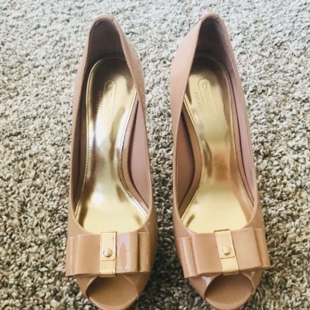 Coach Leather Pumps Size 6B - Picture 1 of 8
